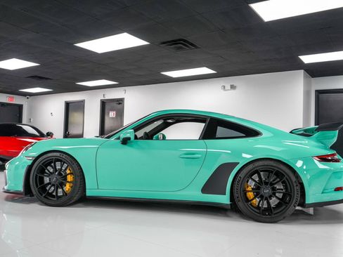Used 2018 Porsche 911 GT3 RWD image 9