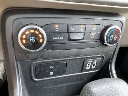 Used 2021 Ford EcoSport S AWD/4WD image 18