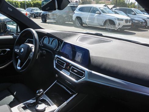 Used 2020 BMW 330i Sedan RWD image 16