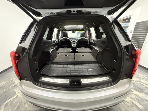 Used 2020 Cadillac XT6 Premium Luxury image 28