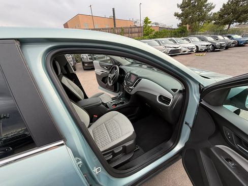 Used 2022 Chevrolet Equinox LT FWD image 28