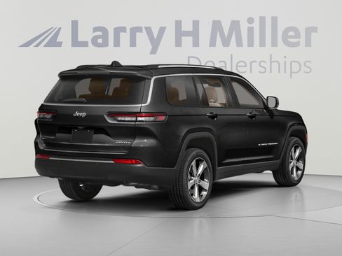 Used 2021 Jeep Grand Cherokee L Limited AWD/4WD image 2