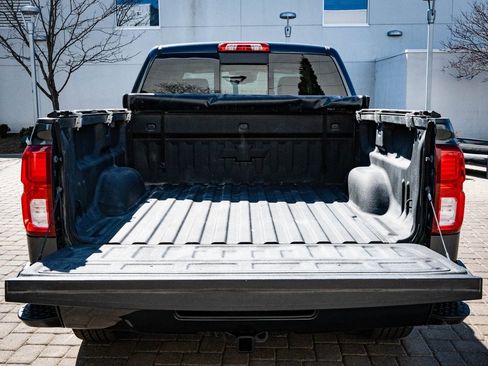 Used 2018 Chevrolet Silverado 1500 LTZ Z71 w/ LTZ Plus Package image 19