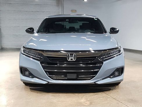 Used 2022 Honda Accord Sport image 2