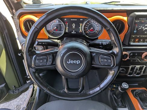 Used 2022 Jeep Gladiator Sport AWD/4WD image 15