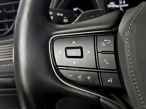 Used 2022 Lexus LS 500 w/ Interior Upgrade Package RWD image 25