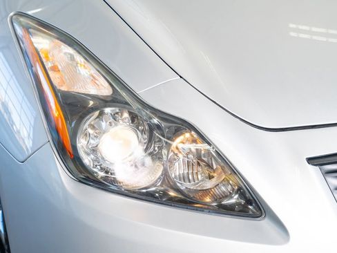 Used 2013 INFINITI G37 Sport w/ Premium Pkg image 15