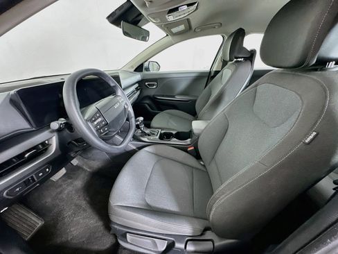 Used 2025 Kia K4 FWD image 13