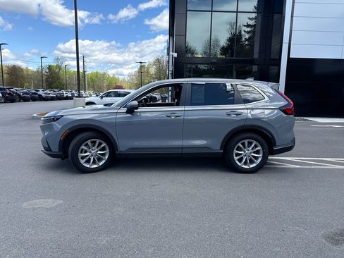 Used 2025 Honda CR-V EX-L image 2