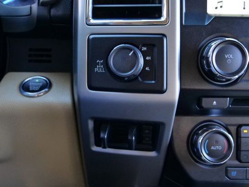 Used 2018 Ford F250 Lariat w/ Lariat Ultimate Package image 19