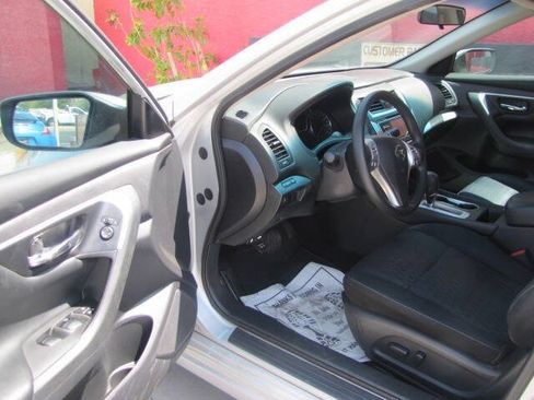 Used 2017 Nissan Altima 2.5 S w/ Power Driver Seat Package FWD image 9
