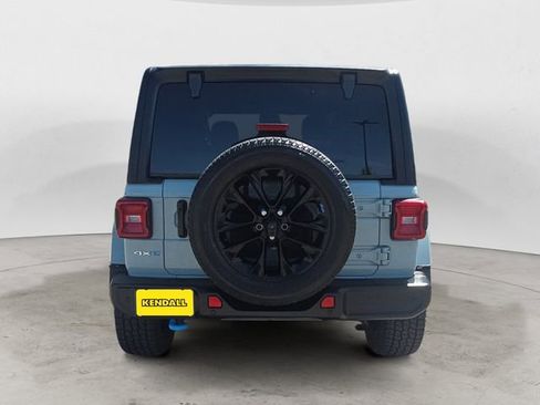 Used 2023 Jeep Wrangler Unlimited Sahara w/ Cold Weather Group AWD/4WD image 4