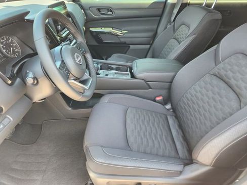 New 2025 Nissan Pathfinder SV w/ Cargo Package image 10