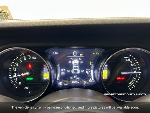 Used 2021 Jeep Wrangler Unlimited Rubicon 4xe w/ Steel Bumper Group image 17