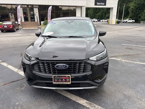 Used 2025 Ford Escape Active AWD/4WD image 8