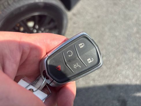 Used 2018 Cadillac XT5 Luxury w/ Driver Awareness Package image 36