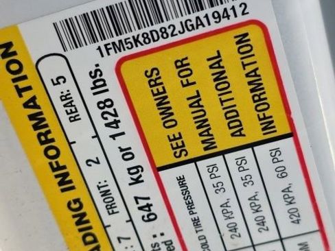 Used 2018 Ford Explorer XLT image 26