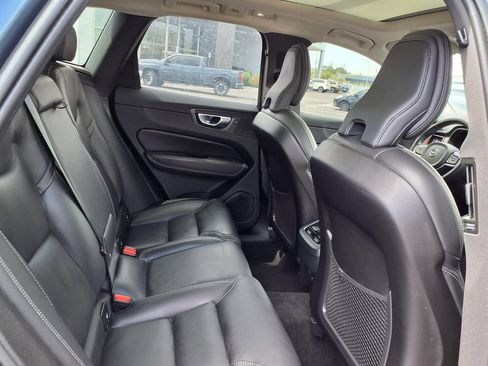Used 2023 Volvo XC60 B5 Ultimate w/ Climate Package AWD/4WD image 21