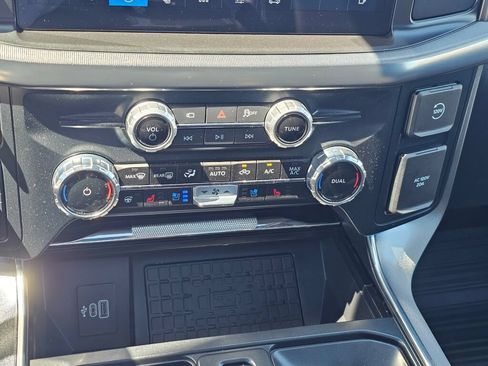 Used 2025 Ford F150 Platinum AWD/4WD image 17