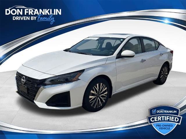 Certified 2023 Nissan Altima 2.5 SV w/ SV Premium Package AWD/4WD image 1