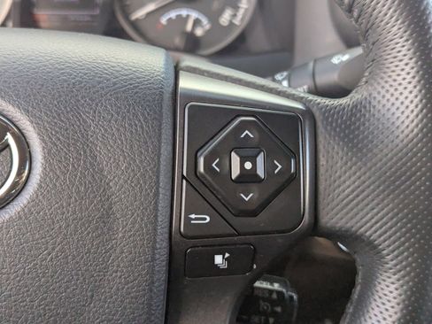 Used 2017 Toyota Tacoma TRD Off-Road w/ Tow Package image 24