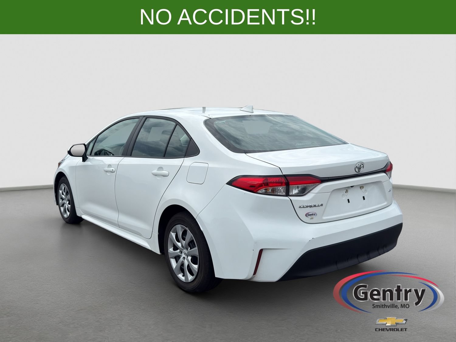Used 2024 Toyota Corolla LE FWD image 4