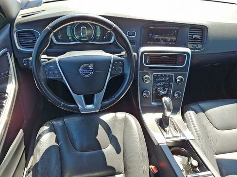 Used 2014 Volvo S60 T5 FWD image 12