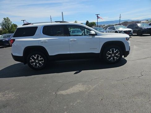Used 2023 GMC Acadia SLE image 69