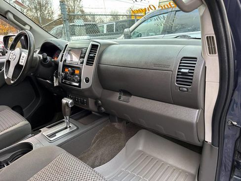 Used 2016 Nissan Frontier SV w/ SV Value Truck Package image 7