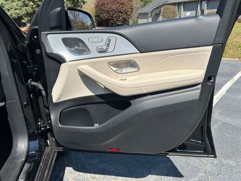 Used 2025 Mercedes-Benz GLS 450 4MATIC image 68