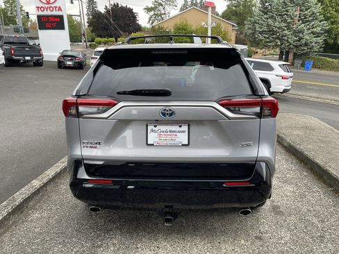 Certified 2024 Toyota RAV4 XSE w/ Premium Package AWD/4WD image 6