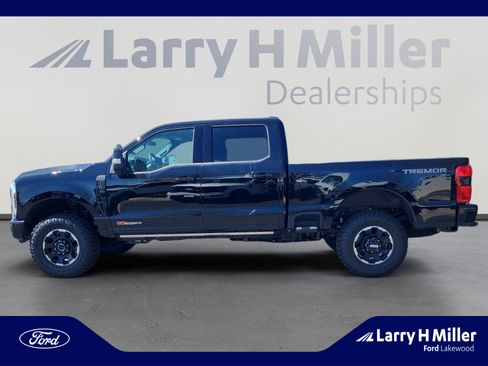 New 2025 Ford F350 Platinum w/ Tremor Off-Road Package image 2