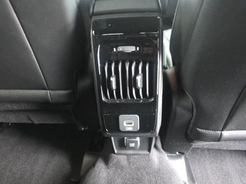 Used 2023 Jeep Compass Latitude image 14