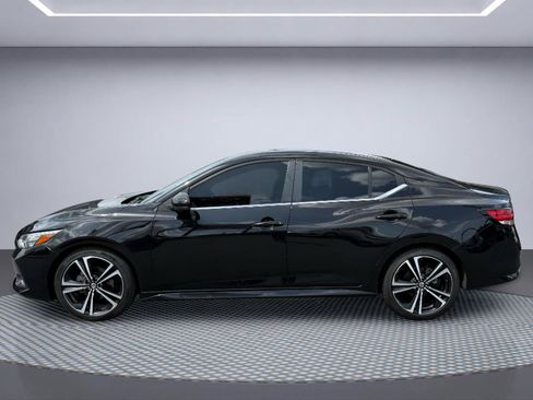 Used 2021 Nissan Sentra SR FWD image 3