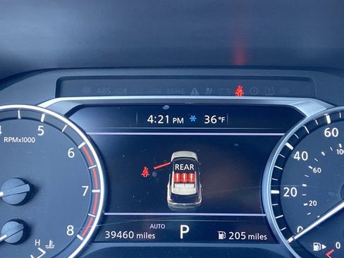 Used 2023 Nissan Rogue S image 21