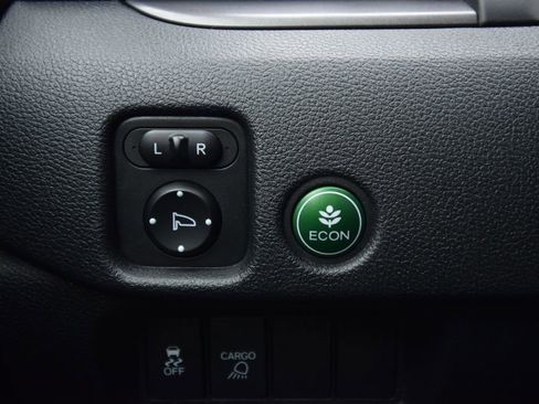 Used 2017 Honda Ridgeline RTL-T image 40