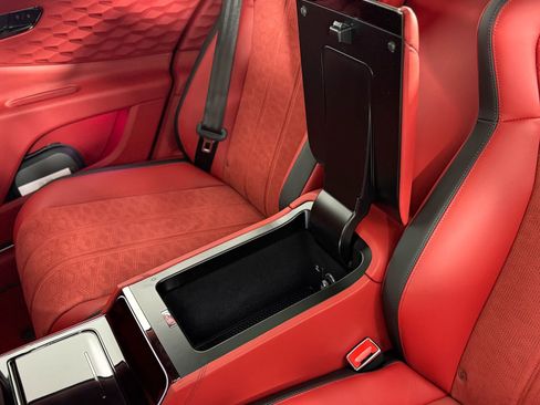 New 2025 Bentley Flying Spur Plug-In Hybrid image 47