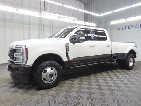 Used 2024 Ford F350 King Ranch AWD/4WD image 7