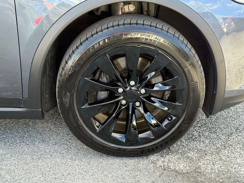 Used 2020 Tesla Model X Long Range image 40