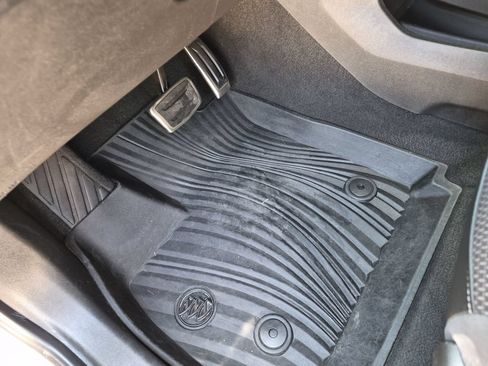 Used 2022 Buick Envision Preferred w/ Sport Touring Package FWD image 23