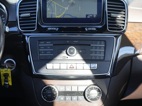 Used 2019 Mercedes-Benz GLS 450 4MATIC image 42