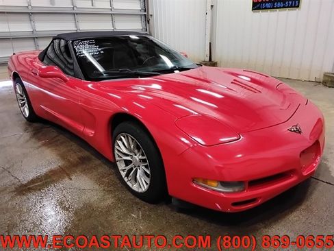 Used 2000 Chevrolet Corvette Convertible w/ Performance Handling Pkg image 1