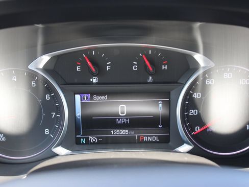 Used 2019 GMC Acadia SLT w/ LPO, Cargo Package AWD/4WD image 13