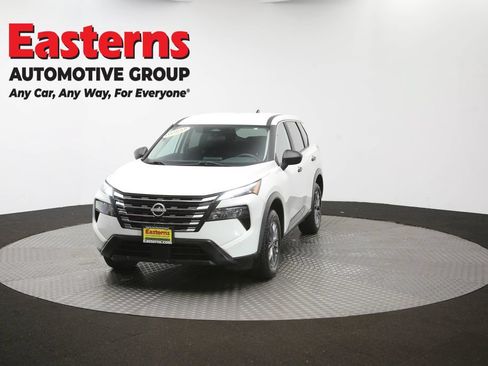 Used 2024 Nissan Rogue S AWD/4WD image 54