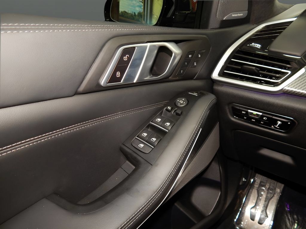 Used 2023 BMW X5 M w/ Executive Package AWD/4WD image 17
