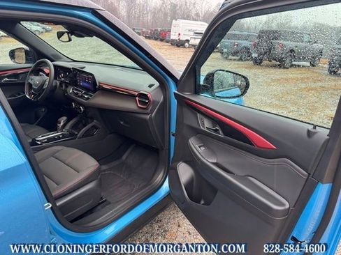 Used 2025 Chevrolet TrailBlazer RS w/ Convenience Package image 15
