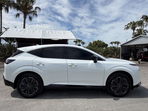 Used 2025 Nissan Murano Platinum w/ Cargo Package AWD/4WD image 4