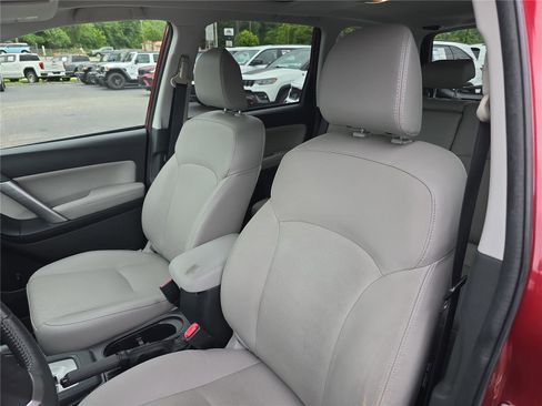 Used 2016 Subaru Forester 2.5i Limited w/ Protection Package #2 AWD/4WD image 20