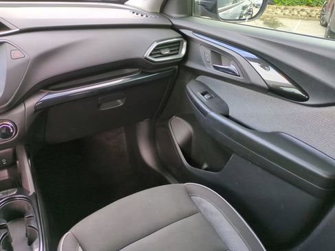 Used 2023 Chevrolet TrailBlazer LT FWD image 19