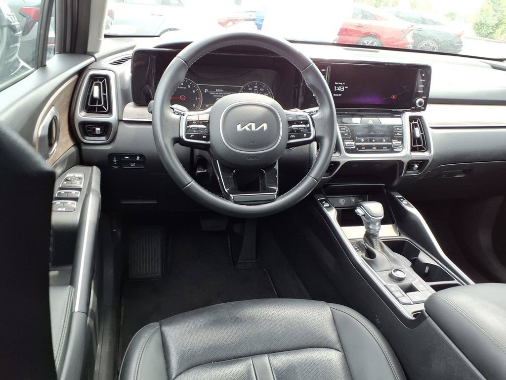 Used 2023 Kia Sorento X-Line EX AWD/4WD image 4